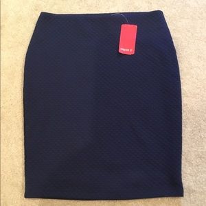 Forever 21 Navy knit pencil skirt size small. NWT